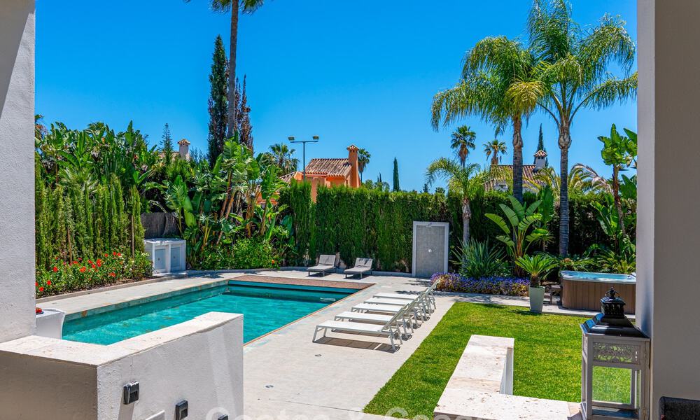 Luxury villa with entertainment level and guest accommodation for sale in Nueva Andalucía, Marbella 800018