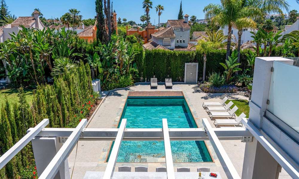 Luxury villa with entertainment level and guest accommodation for sale in Nueva Andalucía, Marbella 800028