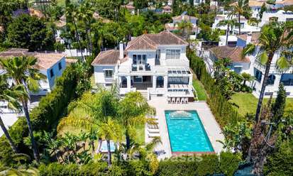 Luxury villa with entertainment level and guest accommodation for sale in Nueva Andalucía, Marbella 800031