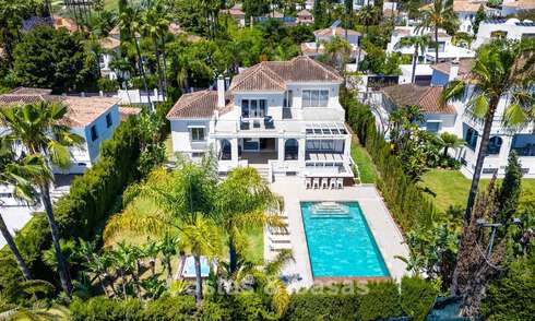 Luxury villa with entertainment level and guest accommodation for sale in Nueva Andalucía, Marbella 800031