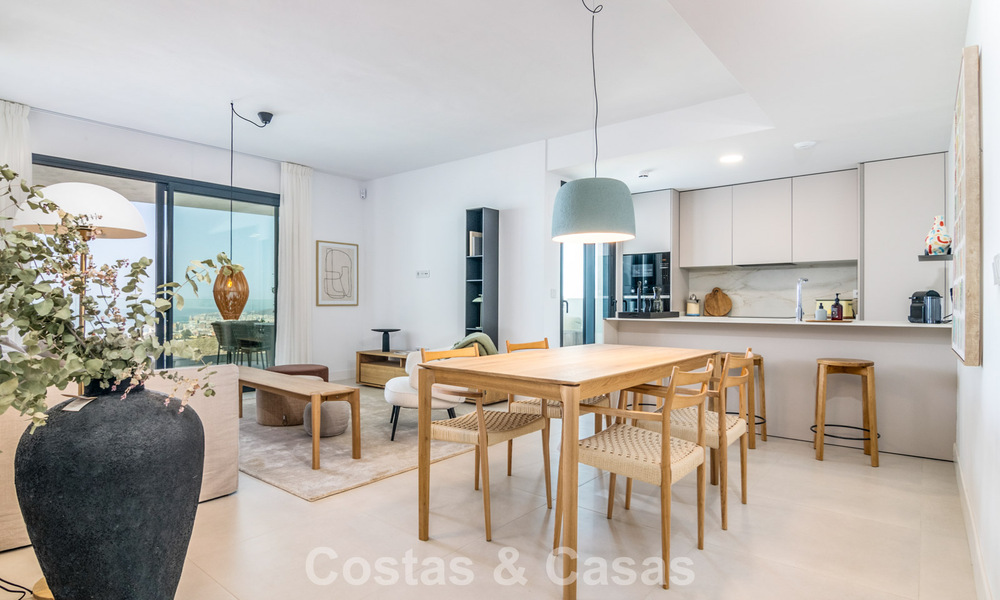 Turnkey modern luxury homes for sale with sea view in a resort-style development in Fuengirola, Costa del Sol 799928
