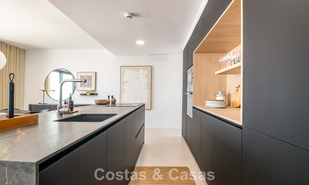 Turnkey modern luxury homes for sale with sea view in a resort-style development in Fuengirola, Costa del Sol 799934