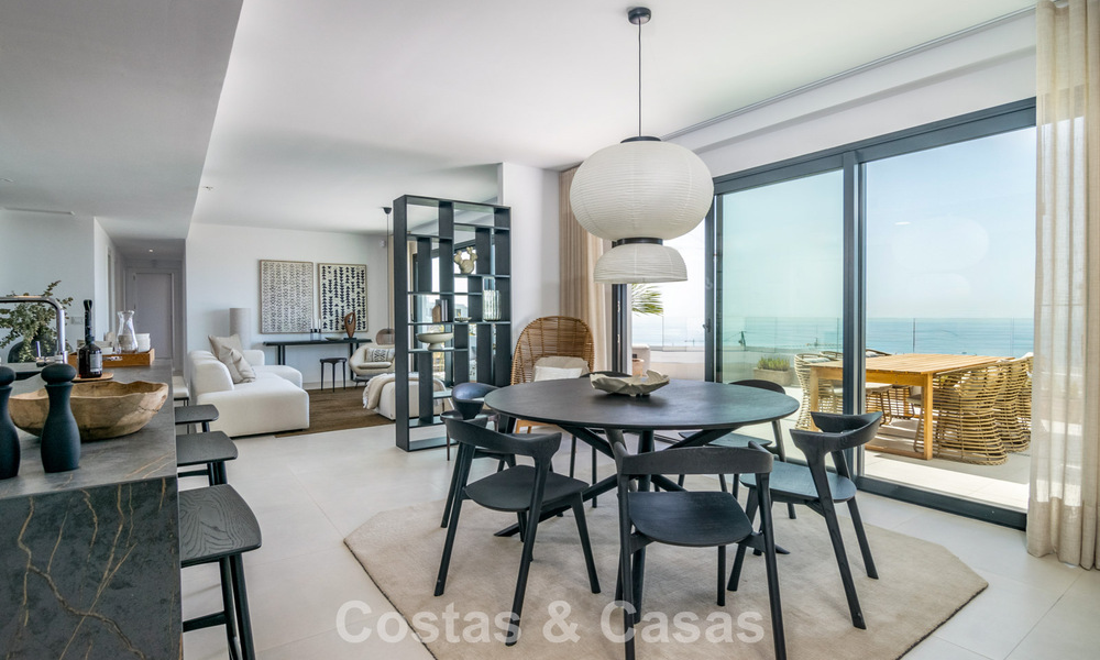Turnkey modern luxury homes for sale with sea view in a resort-style development in Fuengirola, Costa del Sol 799936