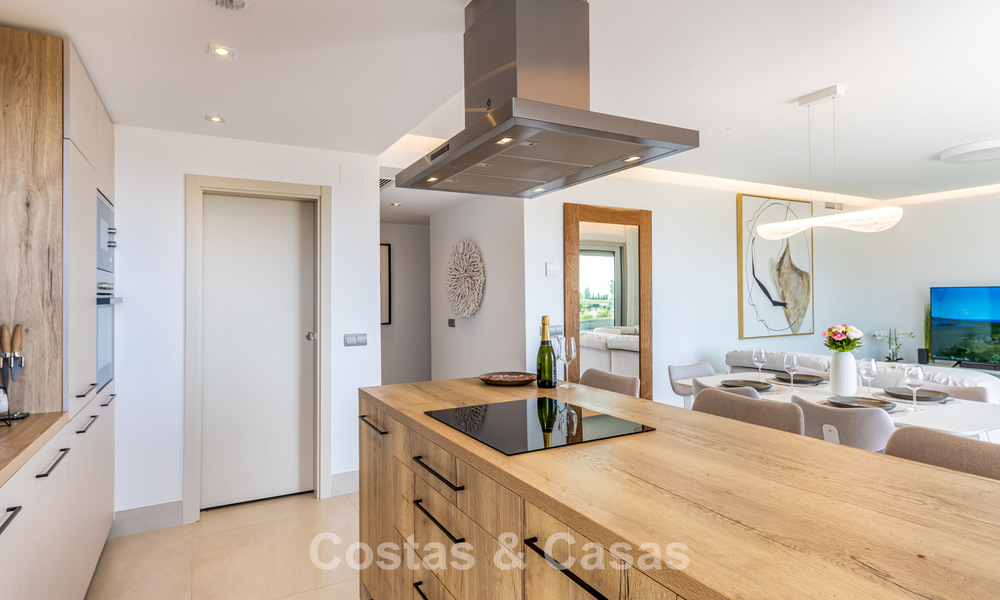 Very bright apartment with spacious lounge terrace for sale in La Cala Golf, Mijas, Costa del Sol 799955
