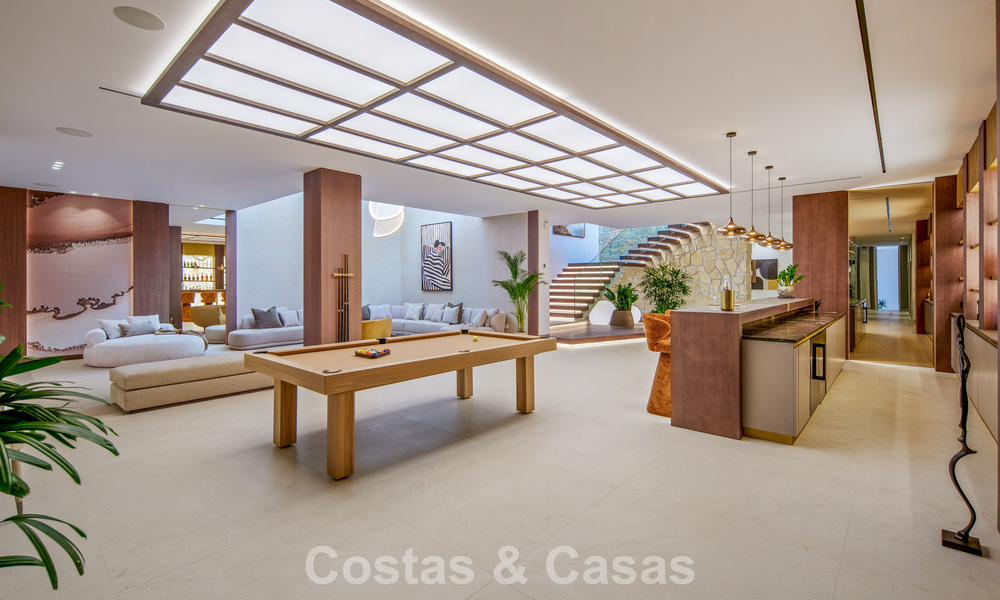 Contemporary designer villa with panoramic views for sale in Nueva Andalucía’s Golf Valley, Marbella 800092