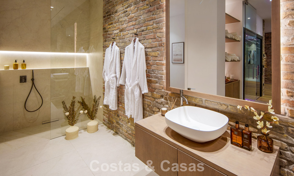 Contemporary designer villa with panoramic views for sale in Nueva Andalucía’s Golf Valley, Marbella 800105