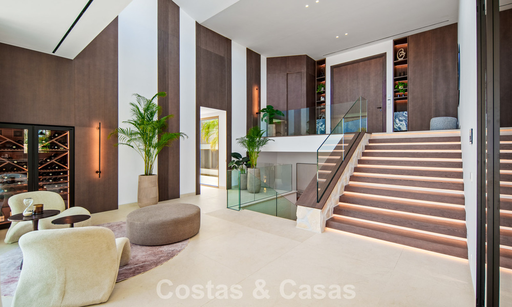 Contemporary designer villa with panoramic views for sale in Nueva Andalucía’s Golf Valley, Marbella 800175