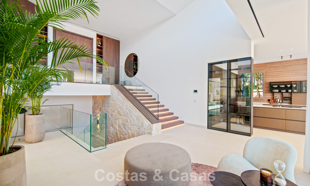 Contemporary designer villa with panoramic views for sale in Nueva Andalucía’s Golf Valley, Marbella 800177