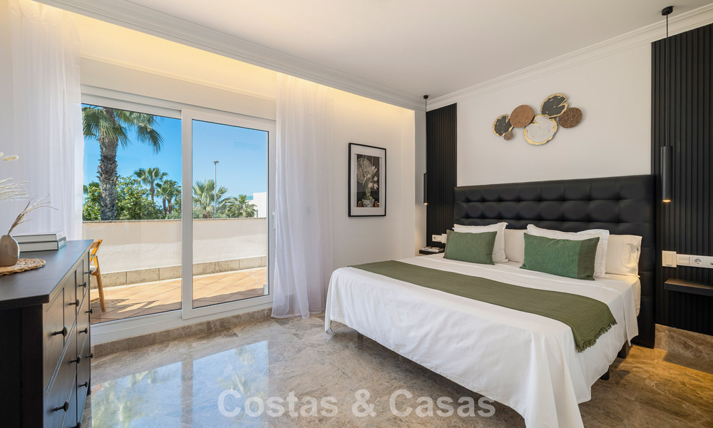 Renovated semi-detached villa for sale with sea view on the golf course east of Marbella 800242