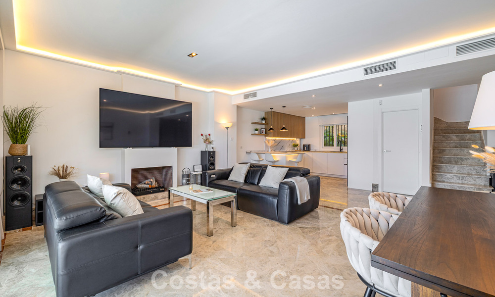 Renovated semi-detached villa for sale with sea view on the golf course east of Marbella 800260