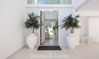 Moderne luxury villa with contemporary architecture and panoramic views for sale in the Hills of Marbella East 800262 