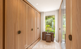 Moderne luxury villa with contemporary architecture and panoramic views for sale in the Hills of Marbella East 800295 