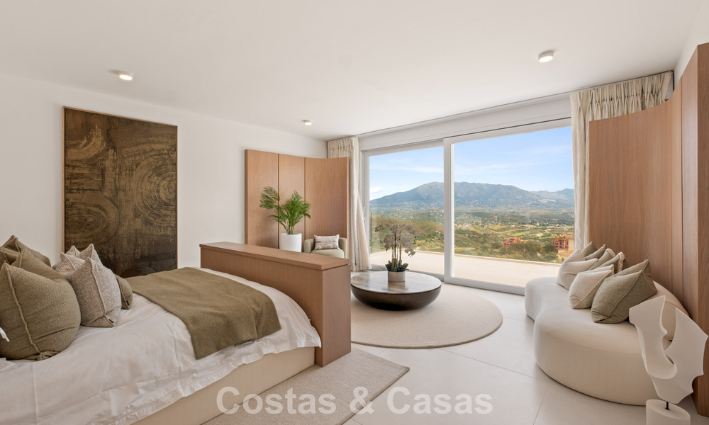 Moderne luxury villa with contemporary architecture and panoramic views for sale in the Hills of Marbella East 800296