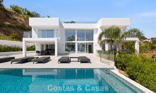 Moderne luxury villa with contemporary architecture and panoramic views for sale in the Hills of Marbella East 800314 