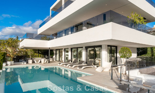 Sophisticated luxury villa for sale with panoramic views in nueva andalucía’s prestigious golf valley, marbella 800340 