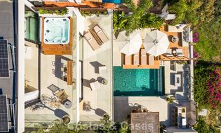 Modern renovated luxury villa with stunning views for sale in Nueva Andalucía, Marbella 800366 