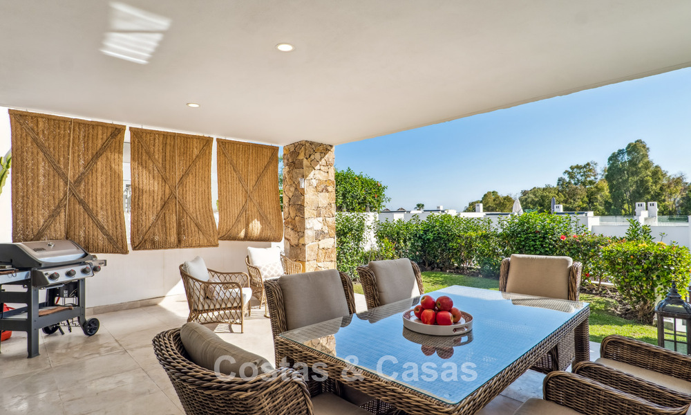 Luxury townhouse for sale near Puente Romano, Marbella’s Golden Mile 800372