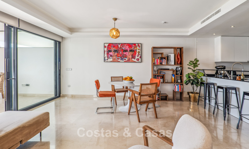 Luxury townhouse for sale near Puente Romano, Marbella’s Golden Mile 800392