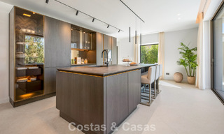 Modern mediterranean luxury villa for sale in a gated community in Marbella - Benahavís 800399 