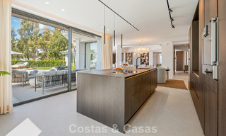 Modern mediterranean luxury villa for sale in a gated community in Marbella - Benahavís 800403 