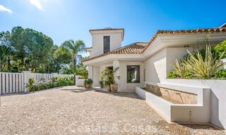 Modern mediterranean luxury villa for sale in a gated community in Marbella - Benahavís 800407 