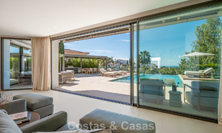 Modern mediterranean luxury villa for sale in a gated community in Marbella - Benahavís 800408 