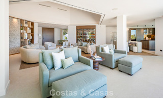 Modern mediterranean luxury villa for sale in a gated community in Marbella - Benahavís 800413 