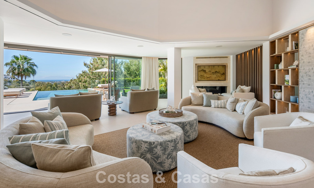 Modern mediterranean luxury villa for sale in a gated community in Marbella - Benahavís 800417