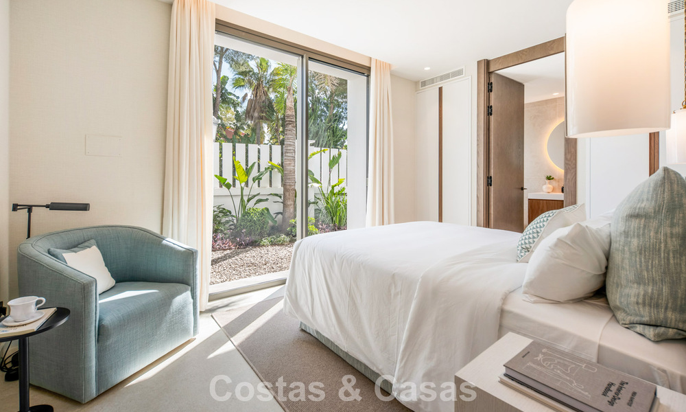 Modern mediterranean luxury villa for sale in a gated community in Marbella - Benahavís 800419
