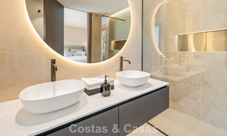 Modern mediterranean luxury villa for sale in a gated community in Marbella - Benahavís 800429 