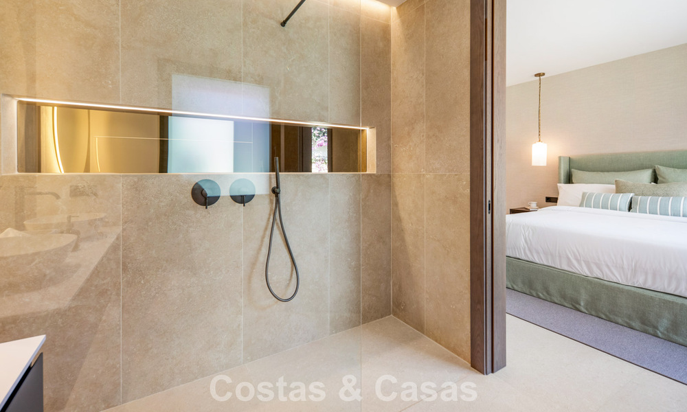 Modern mediterranean luxury villa for sale in a gated community in Marbella - Benahavís 800430