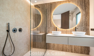 Modern mediterranean luxury villa for sale in a gated community in Marbella - Benahavís 800432 