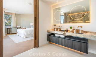 Modern mediterranean luxury villa for sale in a gated community in Marbella - Benahavís 800448 