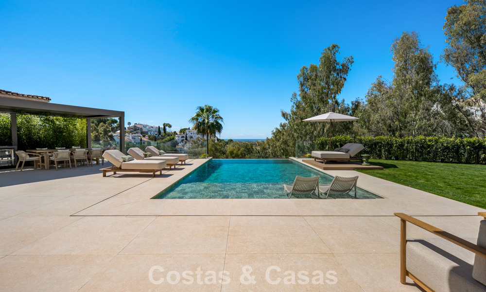 Modern mediterranean luxury villa for sale in a gated community in Marbella - Benahavís 800454