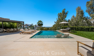 Modern mediterranean luxury villa for sale in a gated community in Marbella - Benahavís 800454 