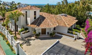 Modern mediterranean luxury villa for sale in a gated community in Marbella - Benahavís 800474 