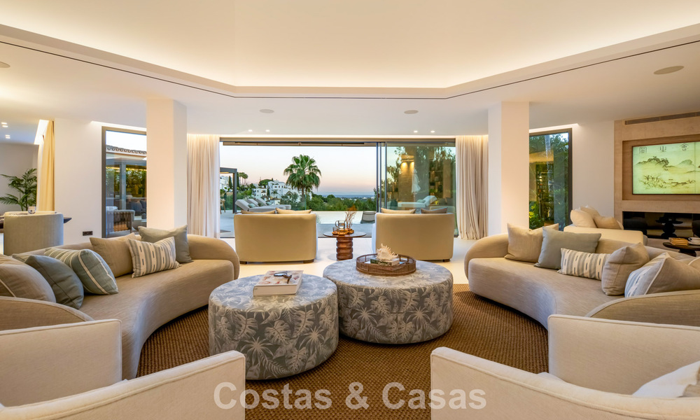 Modern mediterranean luxury villa for sale in a gated community in Marbella - Benahavís 800487