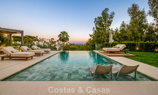 Modern mediterranean luxury villa for sale in a gated community in Marbella - Benahavís 800488 
