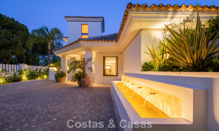 Modern mediterranean luxury villa for sale in a gated community in Marbella - Benahavís 800507 
