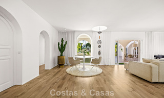 Mediterranean-style luxury ground-floor villa for sale frontline golf in Guadalmina, Marbella 800561 
