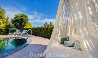 Mediterranean-style luxury ground-floor villa for sale frontline golf in Guadalmina, Marbella 800581 
