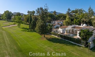 Mediterranean-style luxury ground-floor villa for sale frontline golf in Guadalmina, Marbella 800601 