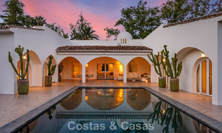 Mediterranean-style luxury ground-floor villa for sale frontline golf in Guadalmina, Marbella 800604 