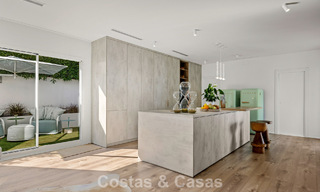 Mediterranean-style luxury ground-floor villa for sale frontline golf in Guadalmina, Marbella 800611 