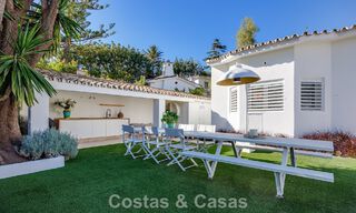Mediterranean-style luxury ground-floor villa for sale frontline golf in Guadalmina, Marbella 800614 