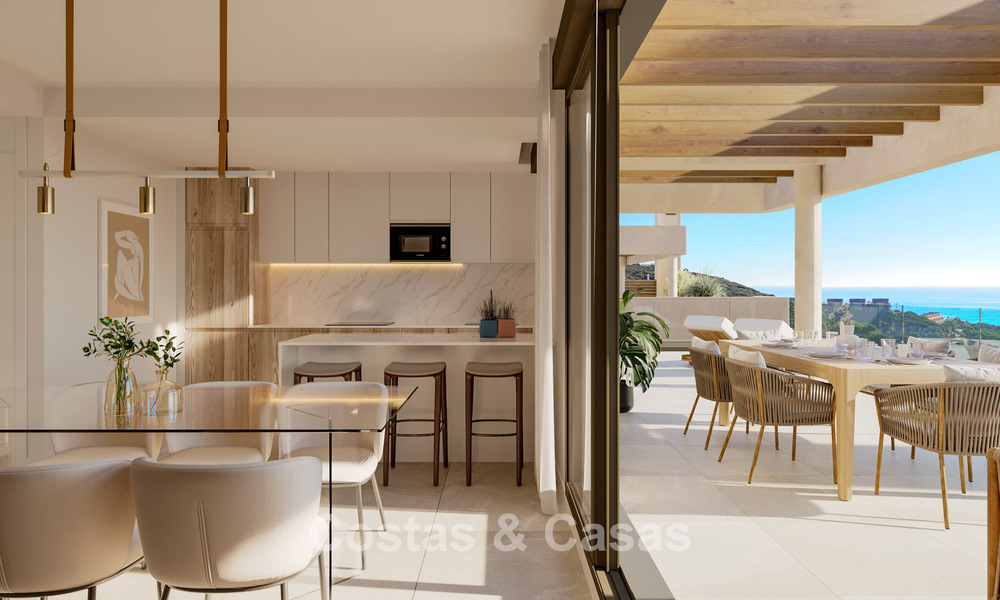 New contemporary golf apartments with sea view for sale near Sotogrande, Costa del Sol 800714