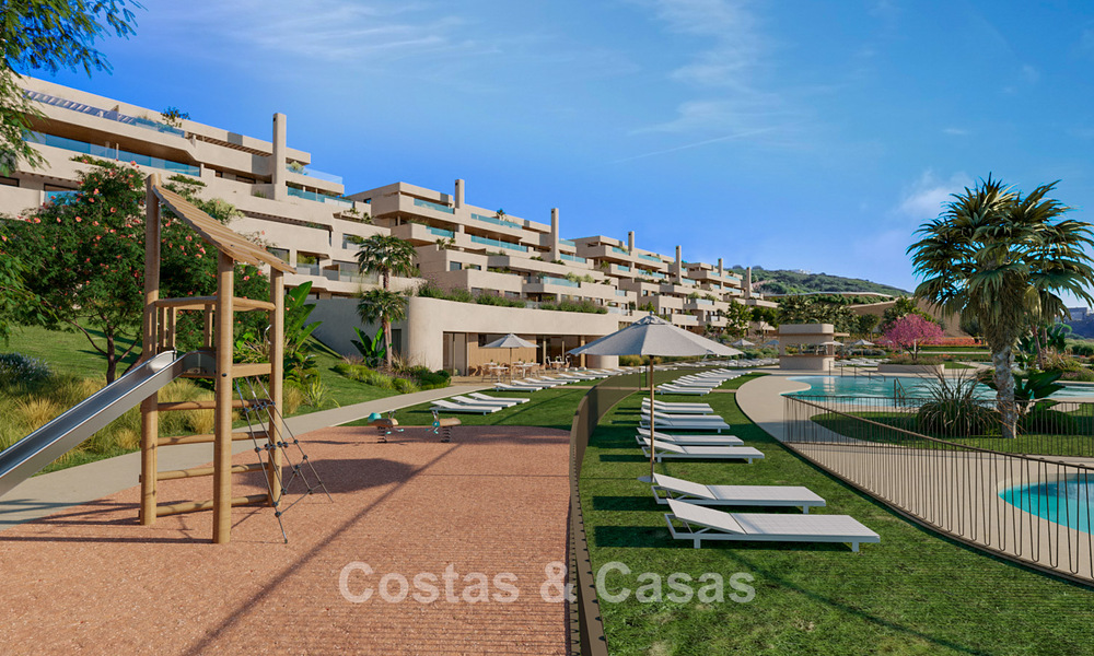 New contemporary golf apartments with sea view for sale near Sotogrande, Costa del Sol 800722