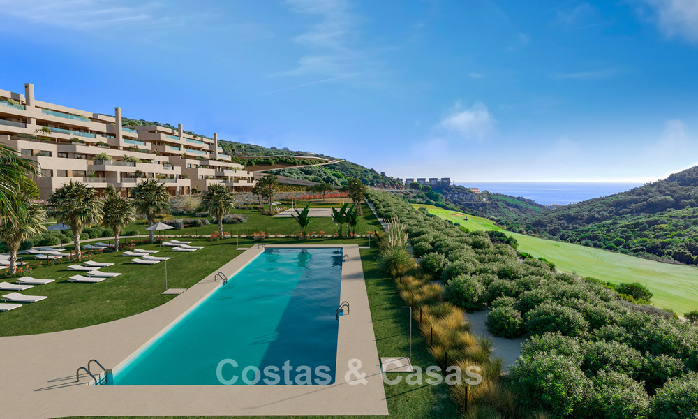 New contemporary golf apartments with sea view for sale near Sotogrande, Costa del Sol 800723