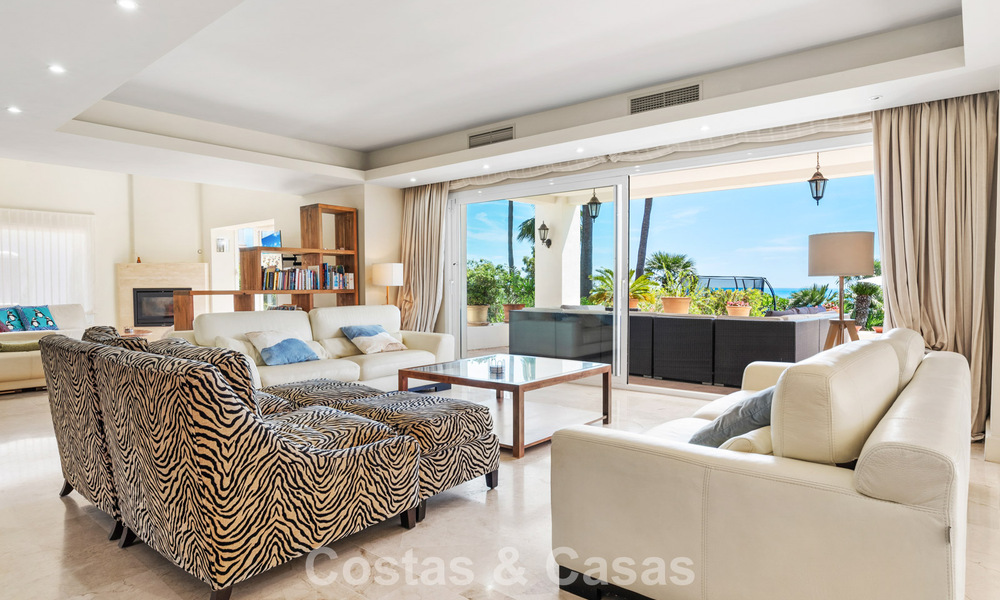 Spacious family villa in a modern Spanish architectural style with breathtaking sea views for sale in Manilva, Costa del Sol 800642