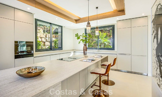 High-end luxury villa with minimalist design for sale in a gated community just East of Marbella town centre 800681 